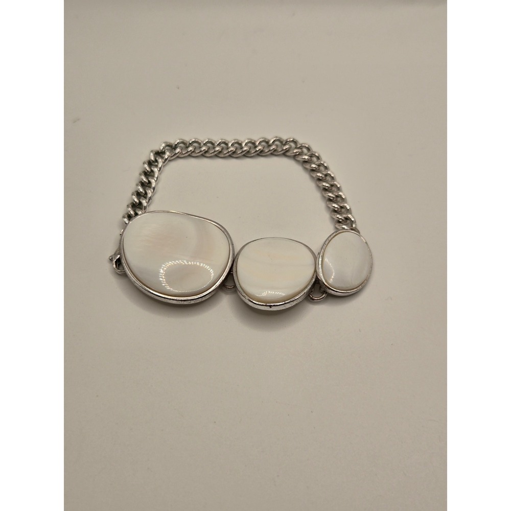 Silver Tone Curb Chain Bracelet Faux Mother of Pearl Shell Cabochon Statement